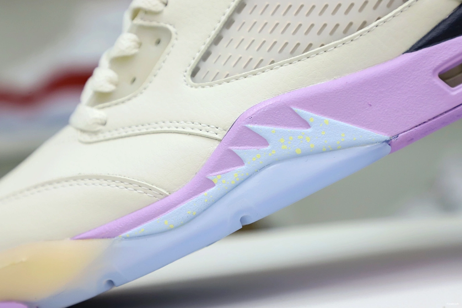 WE BE THE DJ AIR 5 KHALED JORDAN 0225